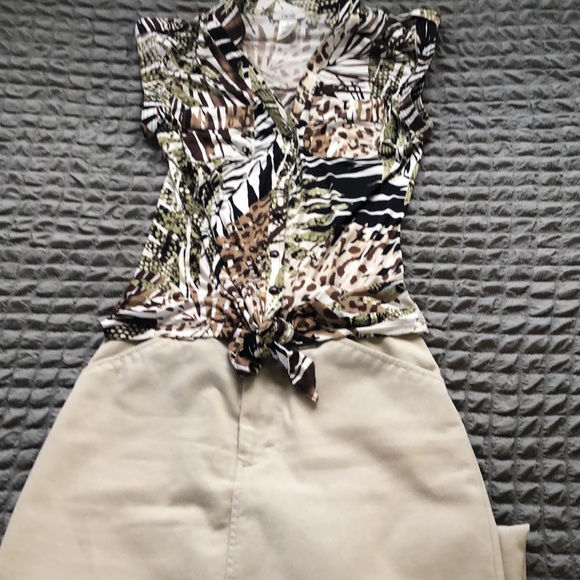 Cache’ jungle print top - Picture 12 of 12